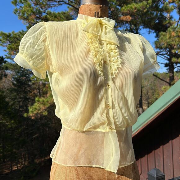 Vintage 40s/50s Yellow Sheer Chiffon Micro Pleat Ruffled Lace Puff Sleeve Blouse - Picture 5 of 10
